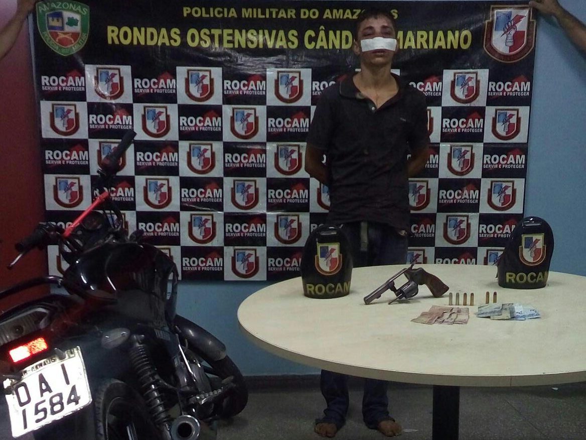 Homem tenta assaltar bar, mas acaba preso e agredido por vítimas em Manaus