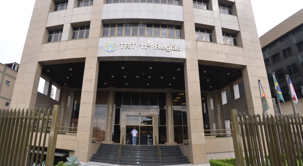 TRT leiloa veículos, prédio e freezers com preços abaixo do mercado em Manaus