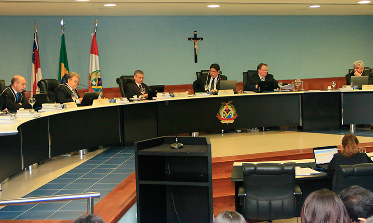 TCE julga 28 processos nesta terça-feira