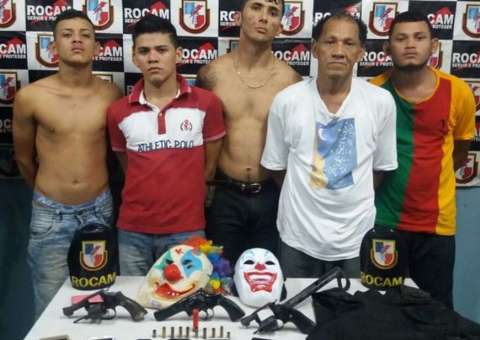 Grupo é preso após denúncia de tiroteio na zona Sul de Manaus