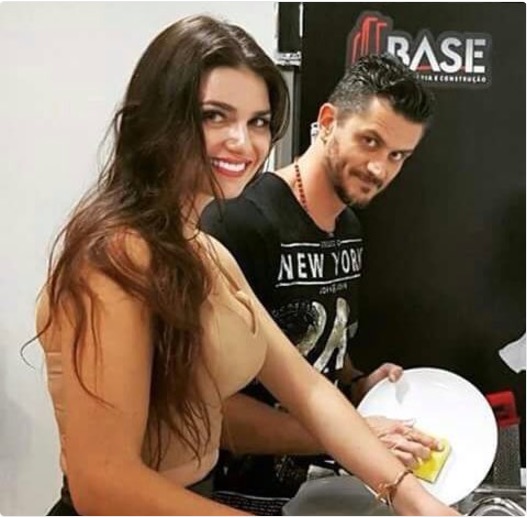 Ex-BBB Marcos surge com mulherão em foto e fãs suspeitam de romance