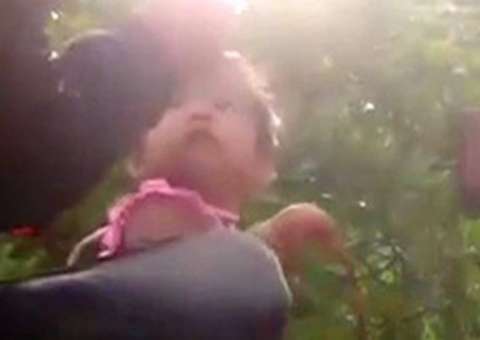 Pai mata a filha de 11 meses e transmite crime ao vivo pelo Facebook 