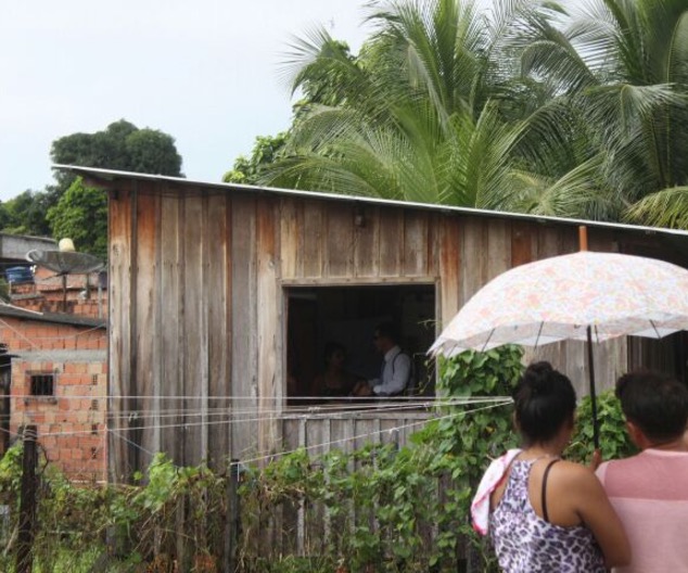 Jovem é morto com oito tiros dentro de casa em Manaus