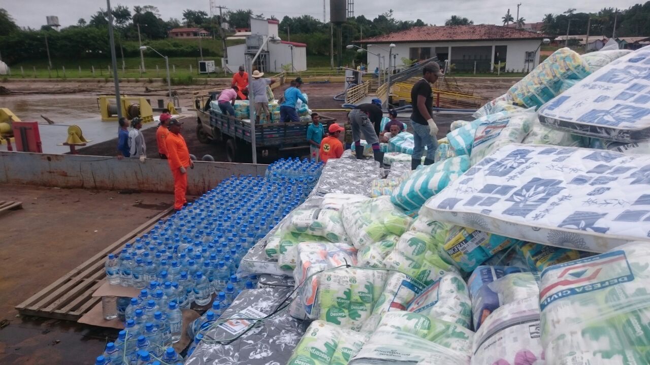 500 toneladas de ajuda humanitária são levadas a afetados pela enchente no AM