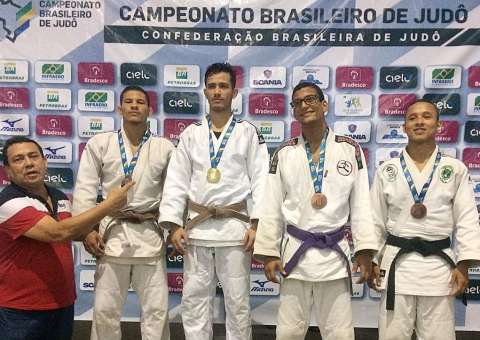 Associação Barbosa volta para casa com oito medalhas do Brasileiro Regional de Judô 
