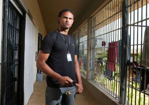 Goleiro Bruno volta hoje para a prisão