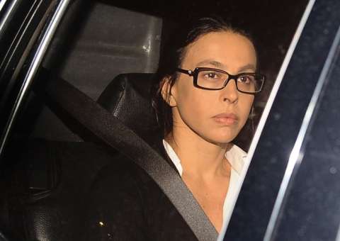 Mulher de Sérgio Cabral volta para a prisão