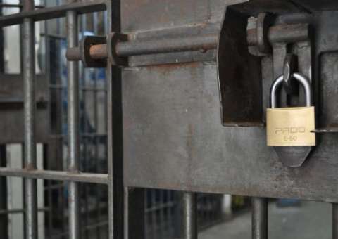 Detentos espancam homem até a morte dentro de delegacia no Amazonas