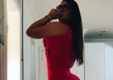 Mulher Melancia empolga marmanjos com video de massagem no bumbum 