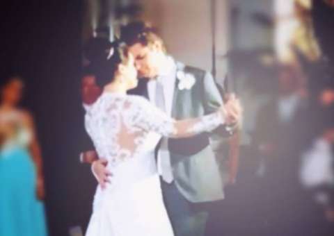  Ex-Chiquitita 'Tati' se casa em SP em reúne elenco de novela