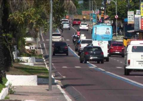 Faixa Azul é liberada para facilitar trânsito em Manaus  