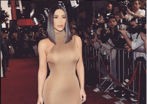 Kim Kardashian perde 100 mil seguidores após foto de bumbum sem photoshop