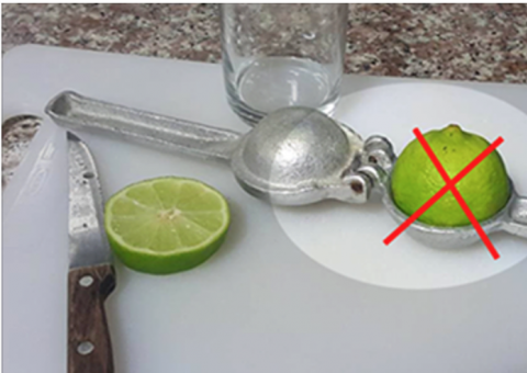 Aprenda a forma correta de usar o espremedor de limão
