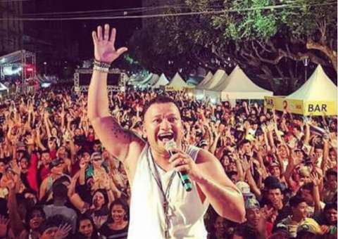 Anori ora por cantor morto por pistoleiro na festa do Açaí