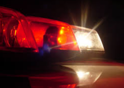 Homem morre e amigos são baleados a caminho de casa em Manaus