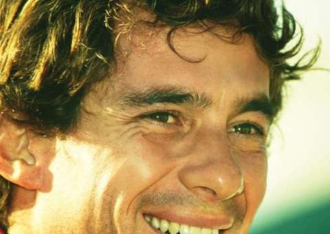 Morte de Ayrton Senna completa 23 anos e Adriane Galisteu presta homenagem