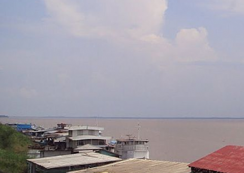 Criança de 6 anos desaparece durante brincadeira na margem do Rio Negro