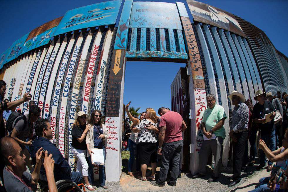 Após 101 dias de Trump, o muro se abriu