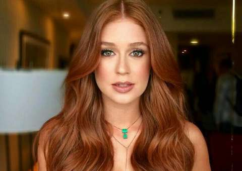 Marina Ruy Barbosa posa com o noivo, Xandinho Negrão, em Nova York