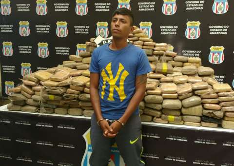 Polícia encontra quase meia tonelada de drogas escondida em Manaus