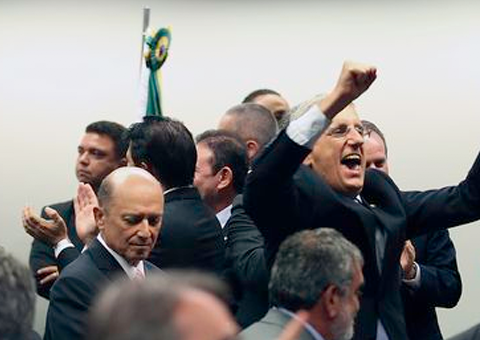 Comissão especial aprova relatório da reforma da Previdência