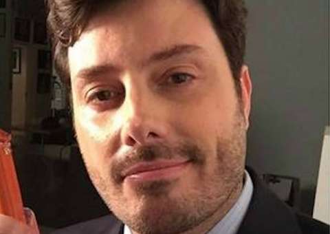   Danilo Gentili humilha internauta após ser chamado de sem graça