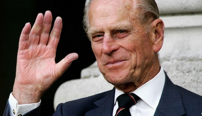 Aos 95 anos, marido da Rainha Elizabeth 'se aposenta'