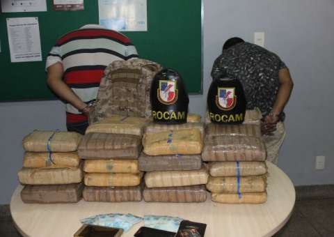 Fuzileiros navais são presos em flagrante com 50kg de drogas avaliadas em R$ 200 mil