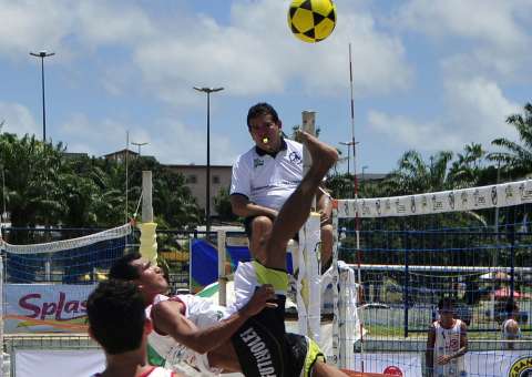 V Copa RM de Futevôlei reúne 40 atletas da capital e do interior neste sábado