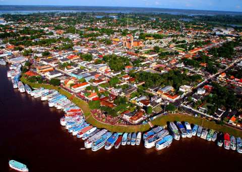 Cinco pessoas desaparecem no Rio Amazonas após colisão entre embarcações