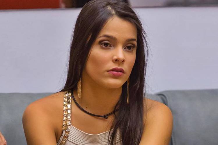 Ex-BBB Emilly cobra R$ 8 mil por post no Instagram, mas não tem procura
