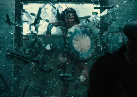 Divulgado trailer final cheio de cenas inéditas de Mulher Maravilha