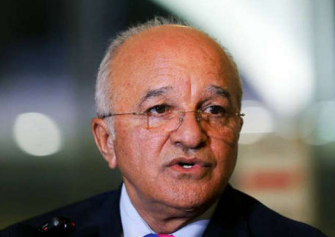 Ministra do TSE manda TRE afastar José Melo imediatamente