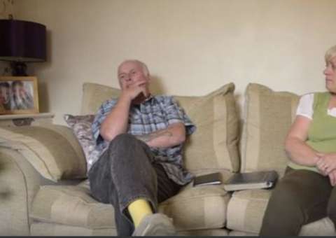 Após picada de mosca, homem esquece da esposa com quem é casado há décadas