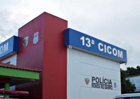 Em Manaus, assaltantes invadem residência e fazem família refém