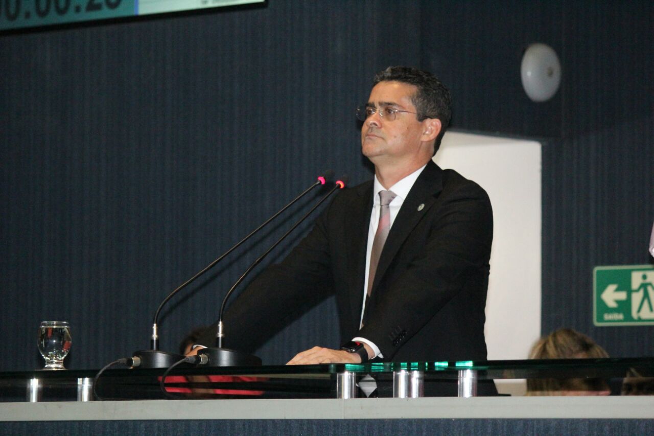 David Almeida assume como governador do Amazonas