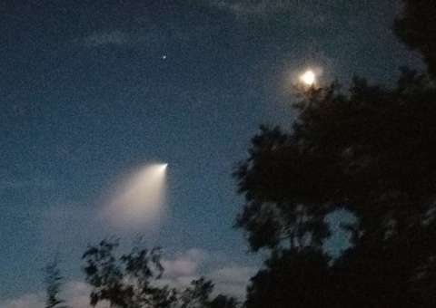 OVNI é visto em cima de base militar dos Estados Unidos