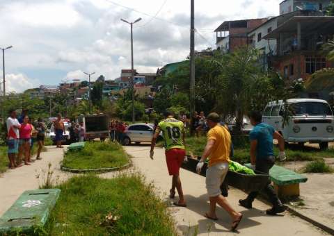Irmãos são mortos com 16 tiros dentro de casa em Manaus