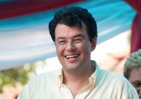 Eduardo Braga comenta saída de Melo mas evita ataques: "o momento é de união"