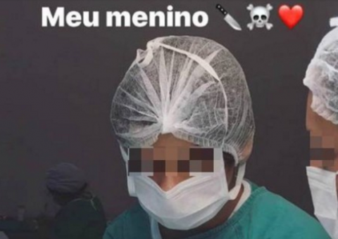 Médica suspeita de levar filho adolescente para 'ajudar' em cirurgia é demitida