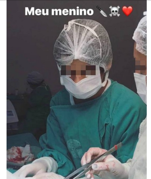 Médica suspeita de levar filho adolescente para 'ajudar' em cirurgia é demitida