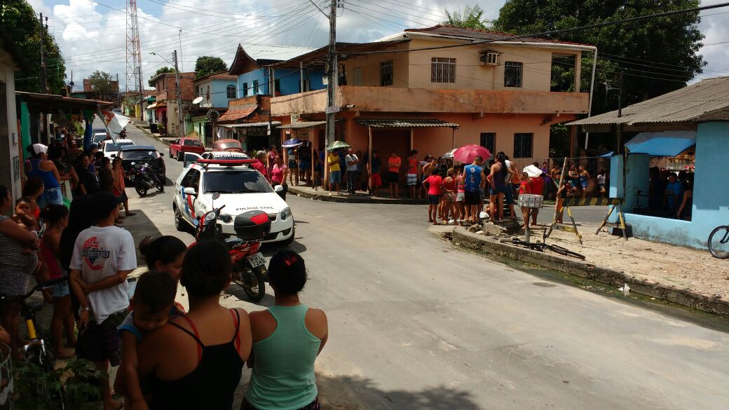 Homem é assassinado na frente da esposa em Manaus