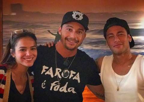 Bruna Marquezine e Neymar se encontram na Espanha e espantam boatos de término
