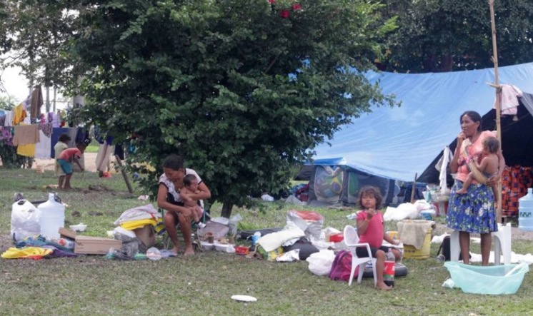 Em Manaus, imigrantes venezuelanos sofrem com fome e doenças