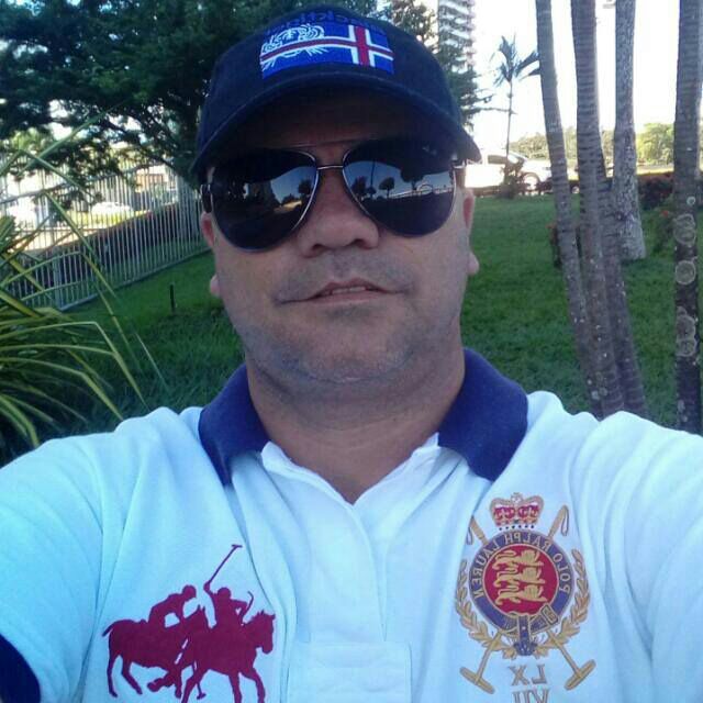 De folga, sargento da PM leva três tiros em campo de futebol de Manaus