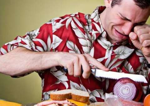  Com estas dicas nunca mais você vai às lágrimas ao cortar cebola