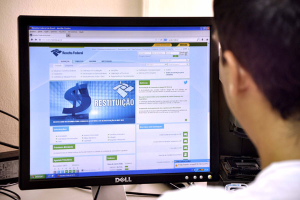 Receita paga hoje restituição residual do Imposto de Renda Pessoa Física