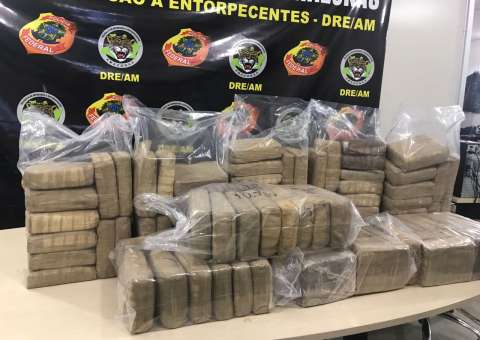PF apreende 107 kg de drogas em embarcação no Amazonas