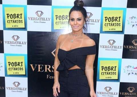 Viviane Araújo rebola muito em aula de dança. Veja