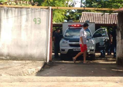 Trio invade casa e durante assalto executa morador com tiro na cabeça em Manaus